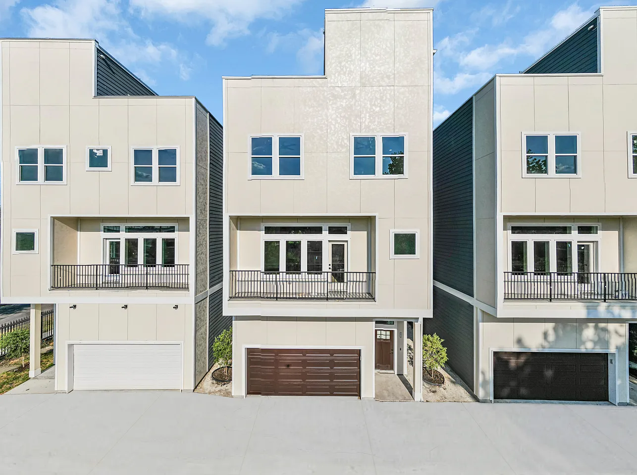 715 Service St #C, Houston, TX 77009 — main photo