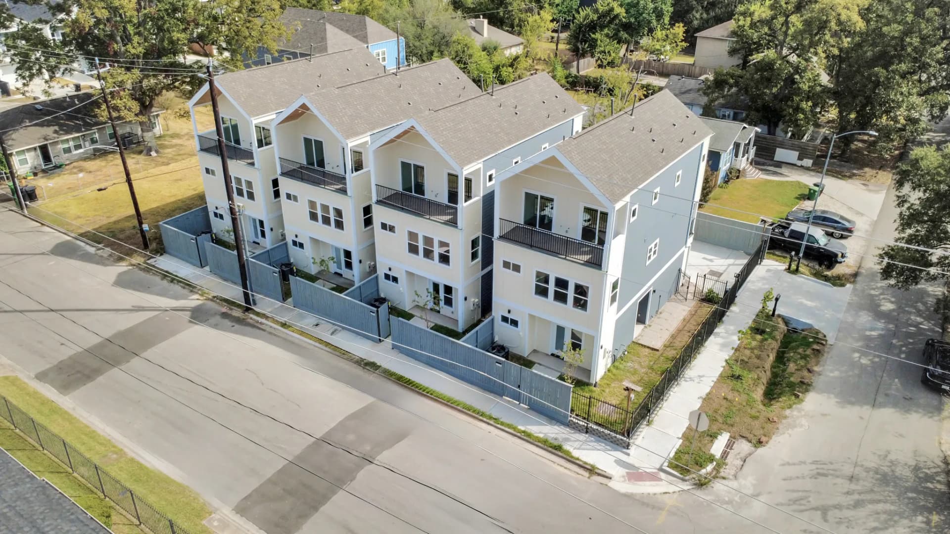 3808 Yale St, Houston, TX 77018, USA — main photo