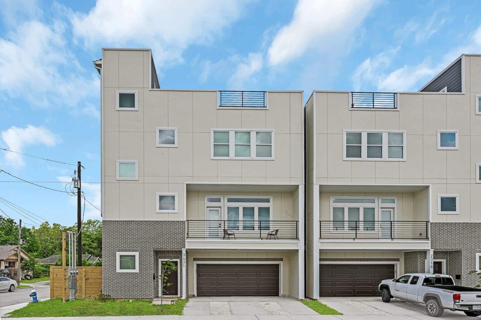 2304 Canfield St, Houston, TX 77004 — main photo