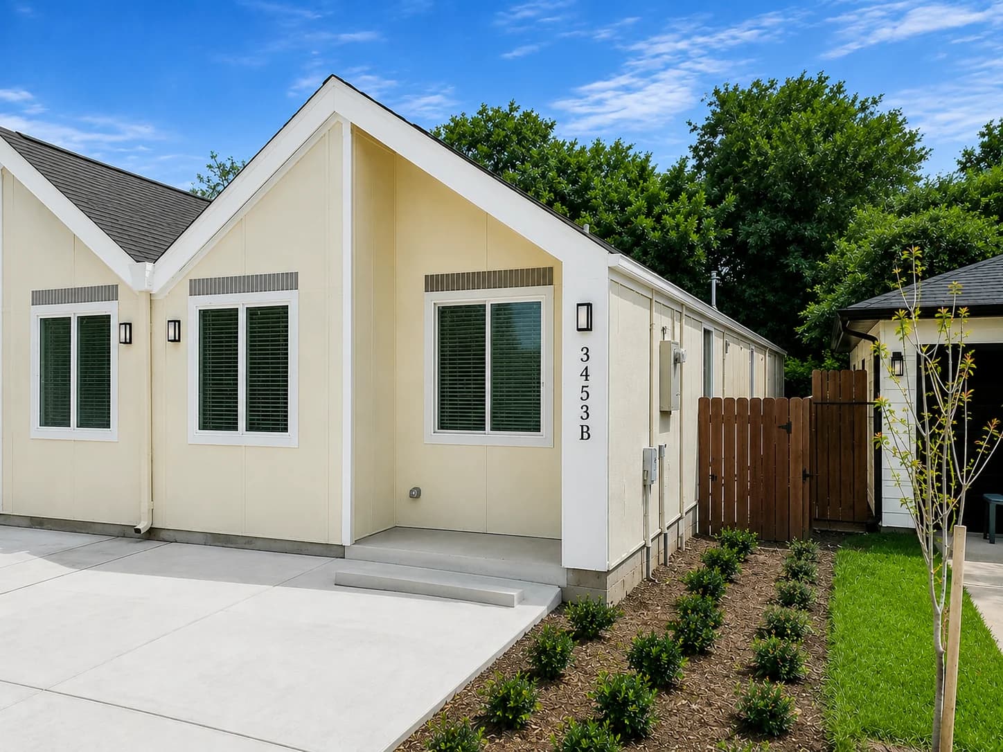 3453 Mainer St B, Houston, TX 77021, USA — main photo